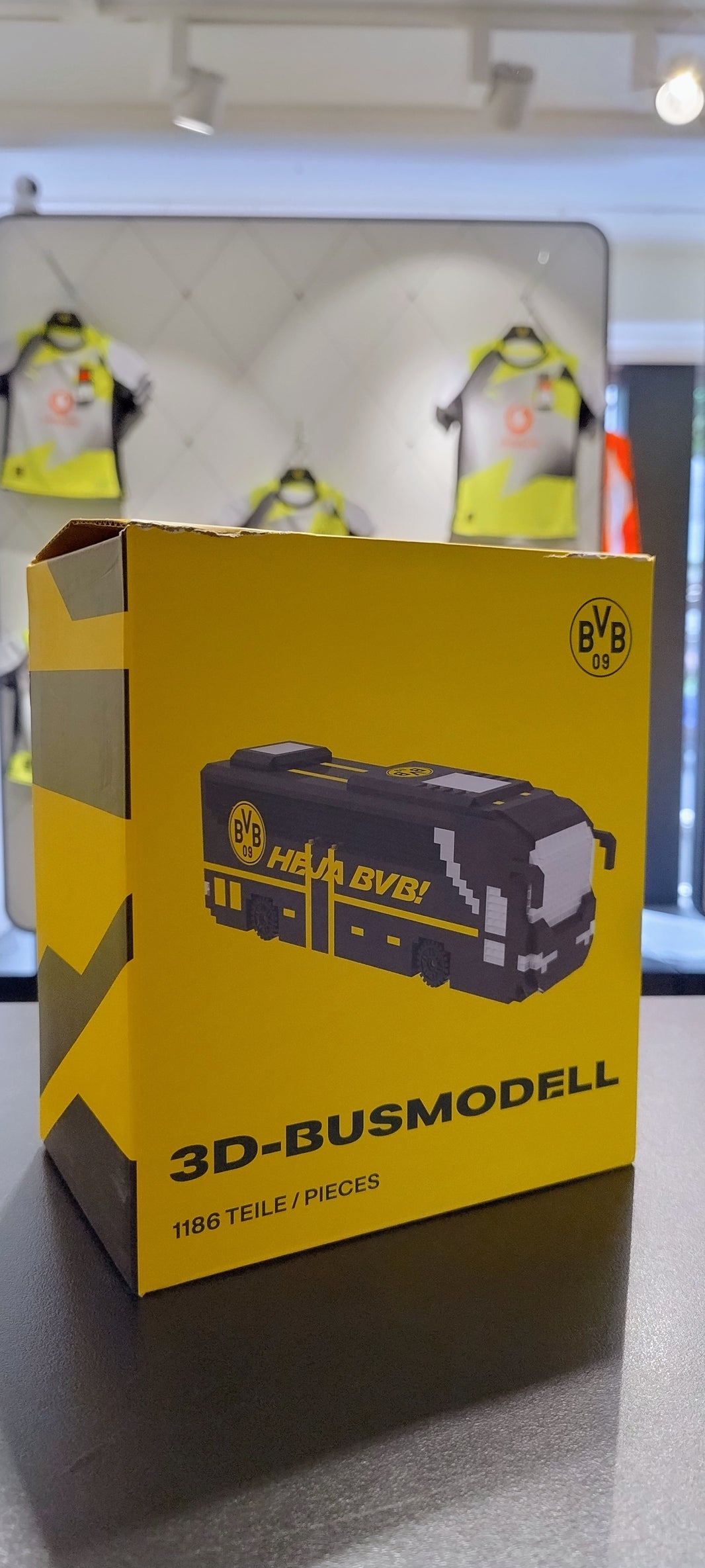 BVB Mannschaftsbus Bausatz