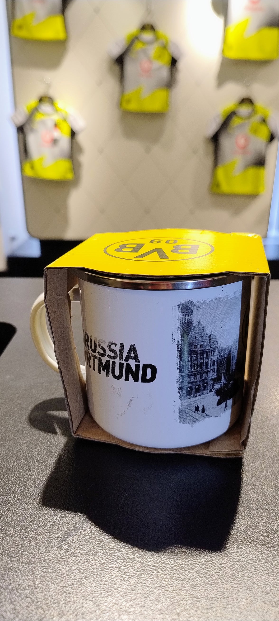 BVB Emaille Tasse