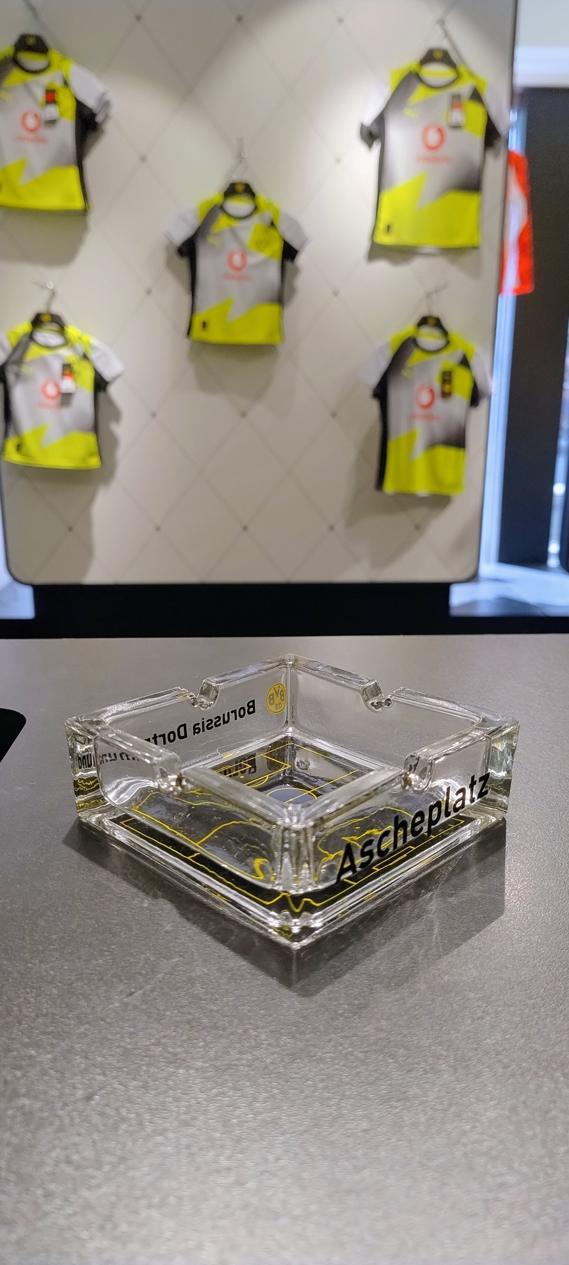 BVB-Aschenbecher Ascheplatz