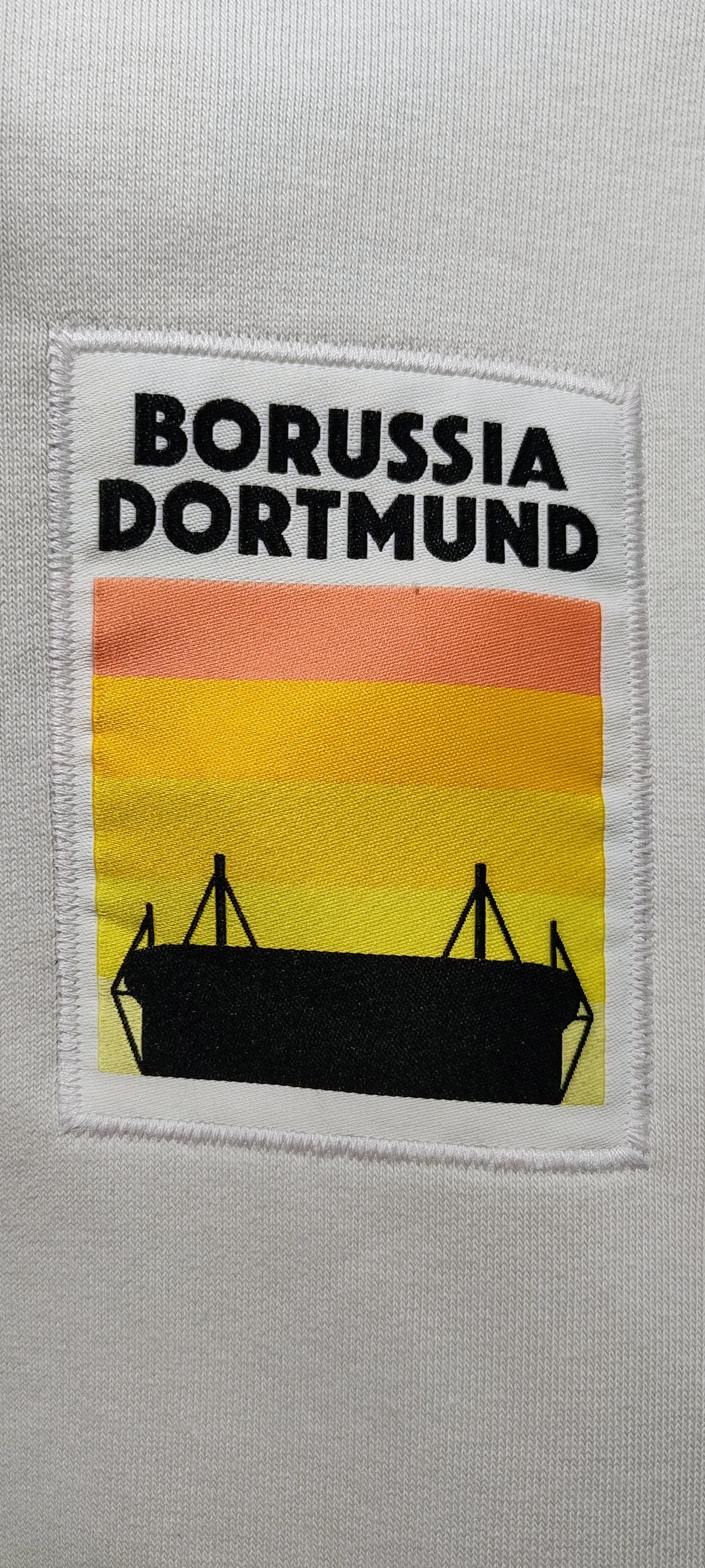 BVB Sunrise Sweater gr. XXXL